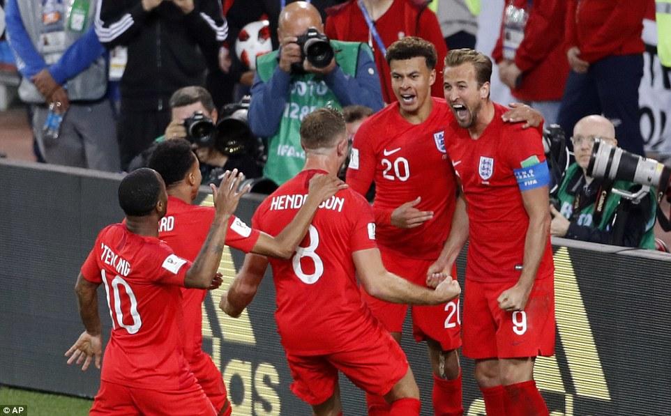 关于英格兰队完胜瑞典队，奥恰洛夫扛起全队的信息